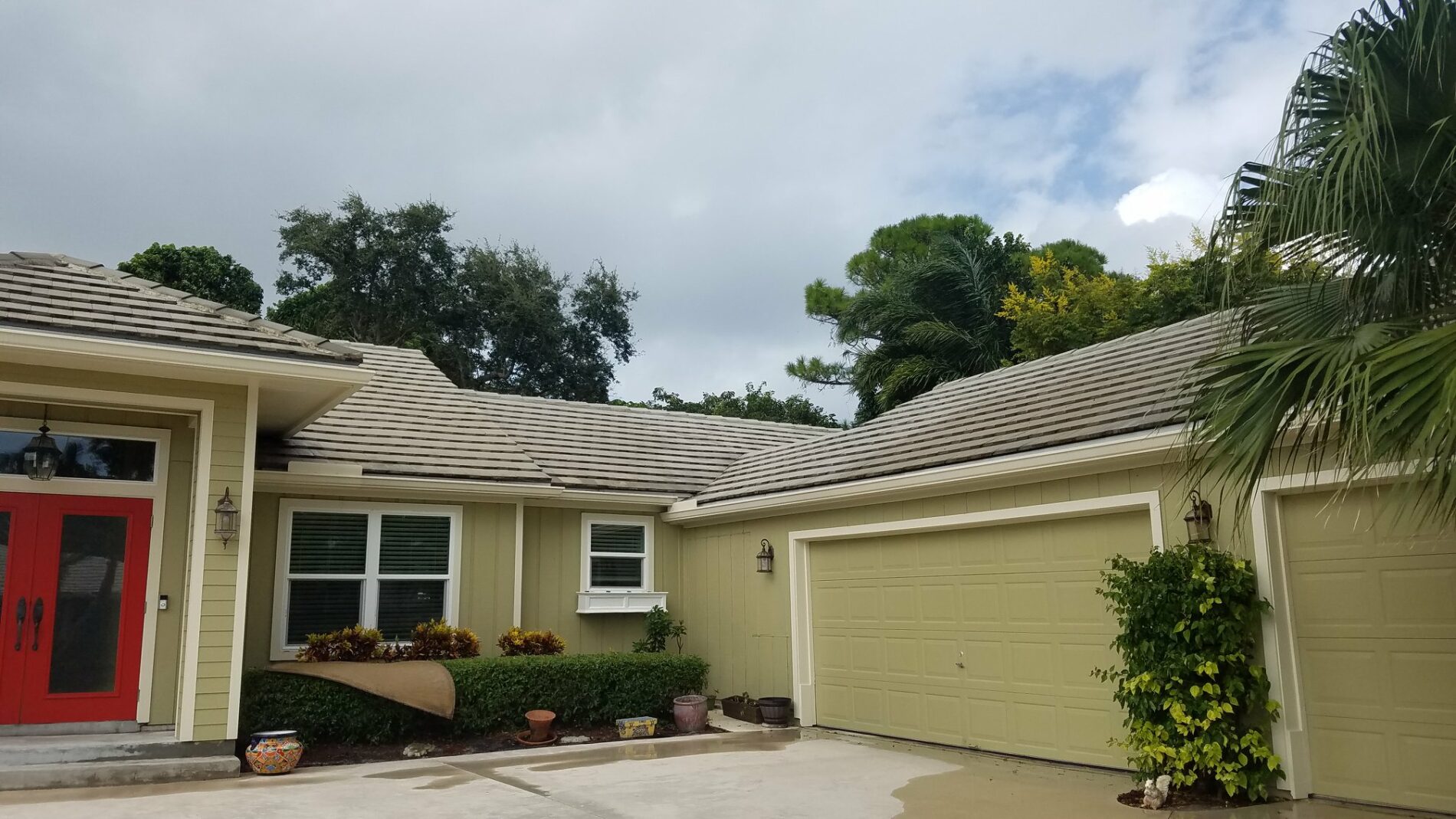 roof cleaning Palm City FL